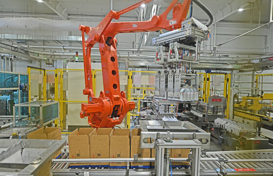 Robotic Arm Automated Production Line Manufacturing Facility