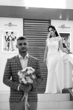 the first meeting of the bride and groom on the hotel