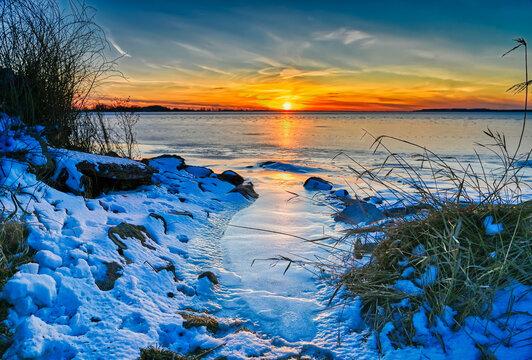 Winterabend an der Bodden-K&uuml;ste von Wittow (R&uuml;gen)
nahe der Wittower F&auml;hre