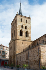 Fototapeta premium Beautiful tower at Santa Maria del Azogue church, Benavente, Zamora, Spain