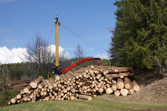 Cablelift for forestry . Mounty . Seilger&auml;t f&uuml;r Holzbringung 