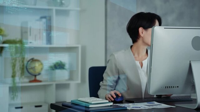 オフィスでパソコンを使う女性とデジタルテクノロジーのコンセプトイメージ