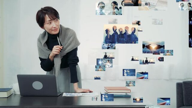 パソコンを使う女性と映像データのコンセプトイメージ