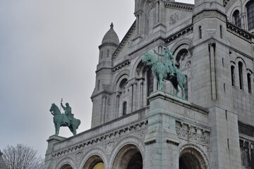 Obraz premium A detail of the Basilica of the Sacred Heart in Paris
