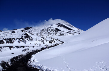 Neige sur l'Etna en Sicile © Gwenaelle.R