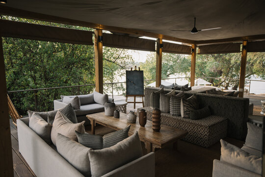 safari lodge