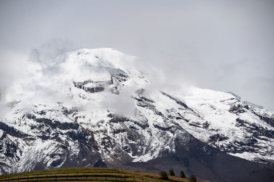 cumbre del volcan chim,borazo 