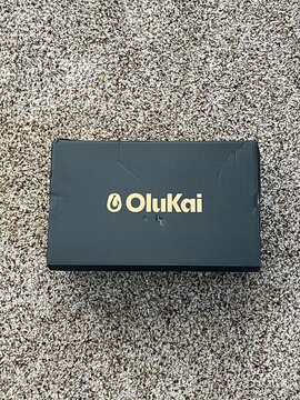 Seattle, WA, USA
March 19, 2026
OluKai box