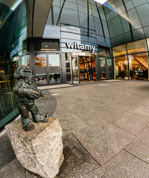 2025-10-31; Bronze dwarf statue in front of Wroclavia mall. Poland.