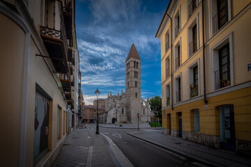 Valladolid ciudada europea de España centrla en invierno al anochecer 