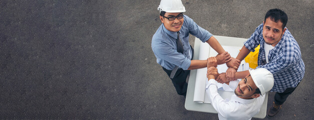 Banner civil construction engineer teams meeting on construction site. Partner team engineering...