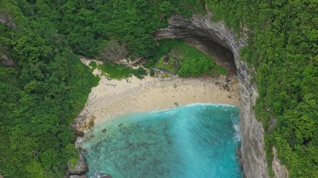 Aerial view of sunfish beach secluded cove in nusa penida bali