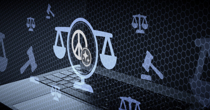 Inteligencia artificial en derecho internacional y derechos humanos con balanza de justicia y simbolo de paz en ordenador portatil