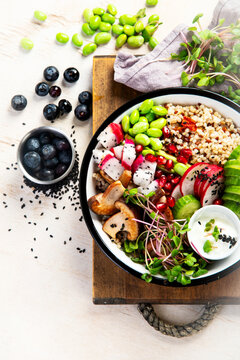 Vegan healthy poke bowls. Healthy eating.