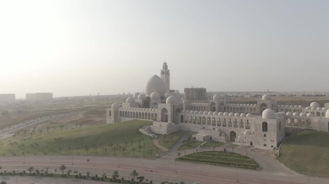 4K Raw Drone Shots Bahria Town, The Grand Jamia Masjid, Karachi