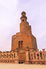 Obraz premium The Mosque of Ibn Tulun in Islamic Cairo, Egypt, was built between 876 and 879 CE by its namesake, Ahmad ibn Tulun.