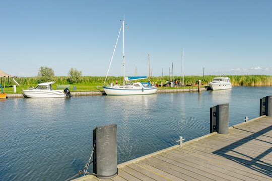 Im Hafen von Althagen am Dar&szlig;er Bodden