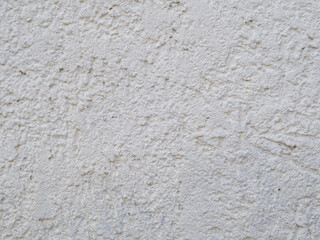 ściana betonowa biała pomalowana z bruzdami © Asada