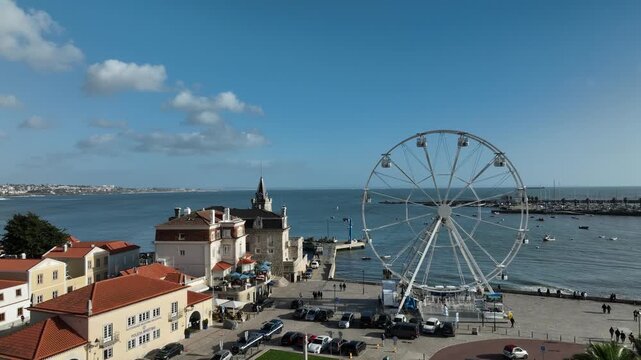 VISTA AEREA DE LA COSTA EN CASCAIS , PORTUGAL