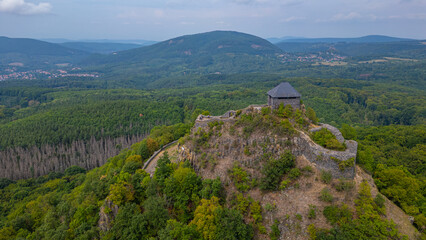 Fototapeta premium Salgo castle during a cloudy day in Hungary