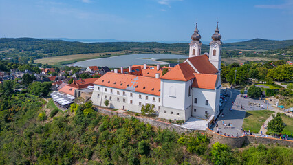 Obraz premium Panorama view of the Tihany Benedictine Abbey beside Balaton lak