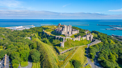 Panorama view of Castle of Dover in England © dudlajzov