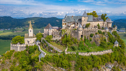 Panorama view of Hochosterwitz in Austria © dudlajzov
