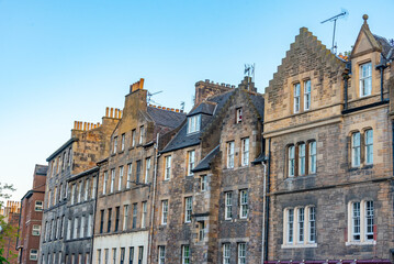 Fototapeta premium Historical victorian buildings in the center of Edinburgh, Scotl