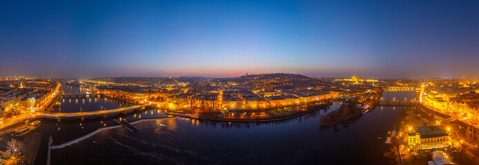 Obraz premium Sunset aerial view of Prague, Czech republic