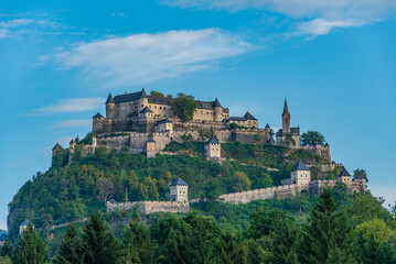 Obraz premium Panorama view of Hochosterwitz castle in Austria