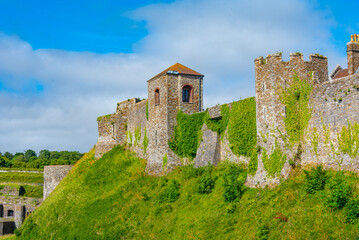 Fototapeta premium Summer day at Castle of Dover in England