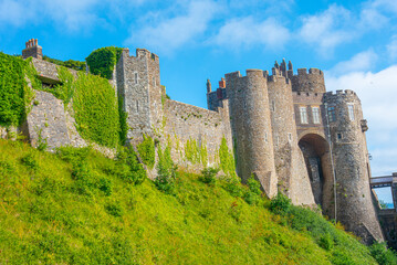 Fototapeta premium Summer day at Castle of Dover in England