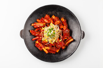 돼지고기의 갈비의 등 쪽에 붙어 있는 부분. 또는 등에 붙은 갈비. The part of pork ribs attached to the back. Or ribs attached to the back.   © jinho Park