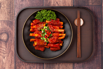 돼지고기의 갈비의 등 쪽에 붙어 있는 부분. 또는 등에 붙은 갈비. The part of pork ribs attached to the back. Or ribs attached to the back.   © jinho Park