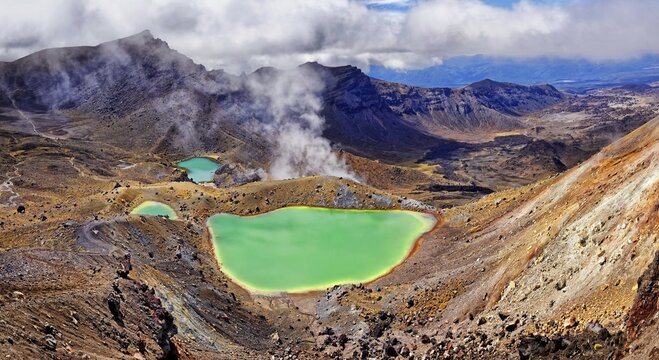 Green sulphurous lakes, Emerald Lakes in active volcanic Tongariro National Park, Manawatu-Wanganui, North Island, New Zealand