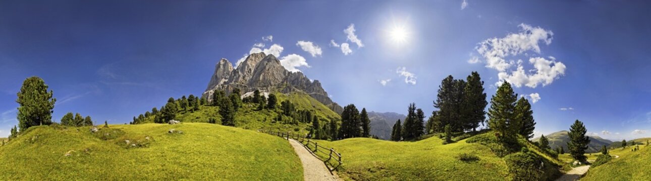 360&deg; panoramic view from Mt Peitlerkofel, Sasso delle Putia, at Wuerzjoch, Passo delle Erbe, Villnoess, Funes, Dolomites, South Tyrol, Italy, Europe
