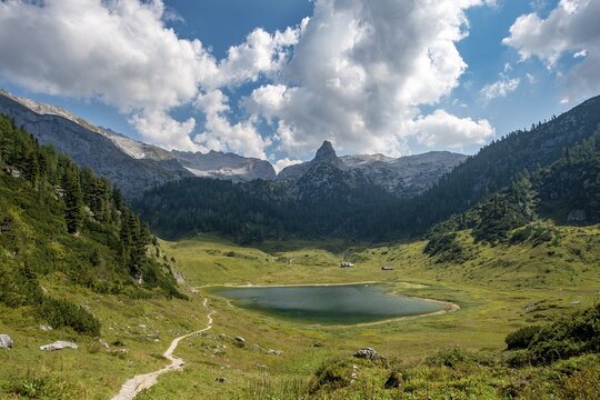 Lake Funtensee with Schottmalhorn summit, Steinernes Meer, Berchtesgaden National Park, Berchtesgadener Land, Upper Bavaria, Bavaria, Germany