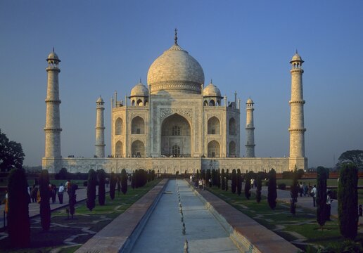 Taj Mahal, Agra, Uttar Pradesh, India