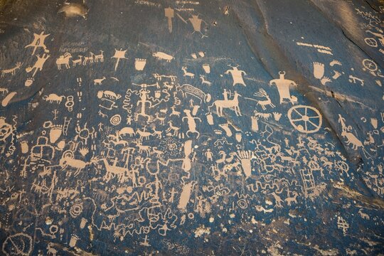 Petroglyphs, wall painting on a rock, Newspaper Rock, Utah, USA