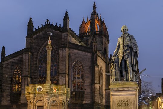 Adam Smith Monument, Gothic St Giles' Cathedral at dusk, Edinburgh, Scotland, United Kingdom