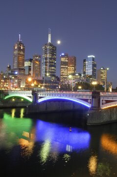 Skyline of Melbourne with the Yara River, Victoria, Australia