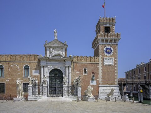 Entrance portal of the Arsenal and Lion of Piraeus, Castello, Venice, Province of Venice, Italy