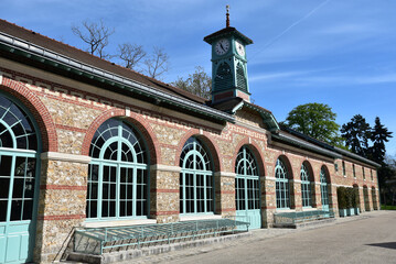 Orangerie au jardin botanique à Auteuil. France   © JFBRUNEAU