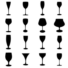 Copas de diferentes bebidas