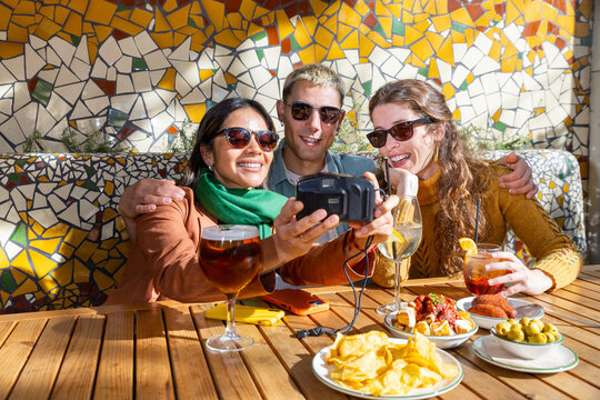 Friends enjoying tapas and quality time together