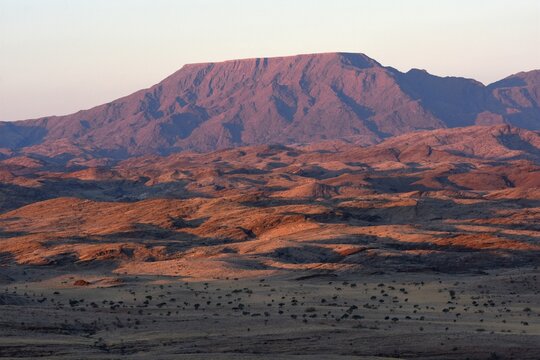 Abendstimmung im Namib-Naukluftpark (Namib-Hochland)