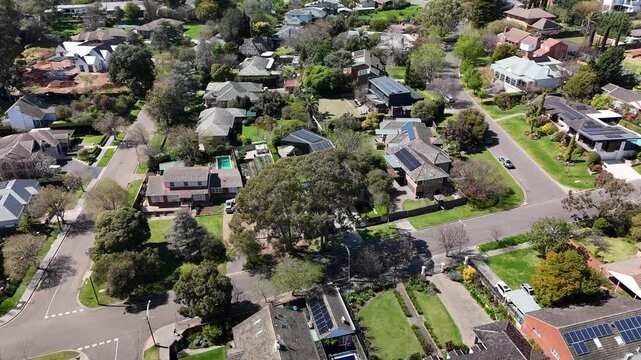 Springfield, South Australia: 4K aerial drone footage of Adelaide Hills suburb, green landscapes, residential houses, tree-covered hills and scenic countryside near Waite campus, Waite Arboretum