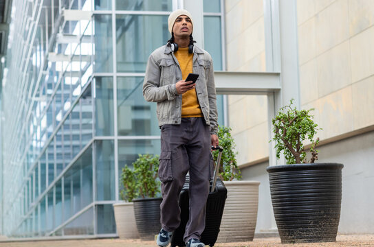 Puzzle grid displaying 3-cell blocks with vertical four boxes marked 1, suggesting word MISSISSIPPI