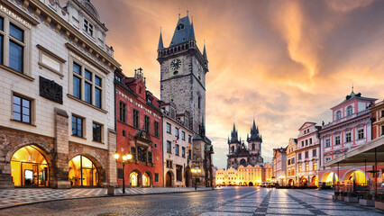 Obraz premium Prague, Czech Republic. Panoramic sunset view at Church of Our Lady Before Tyn the Old Town Square Praha city. Evening in prague, popular travel destination Europe