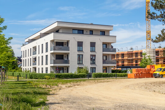 Modern KfW 55 apartment building in a sustainable development area